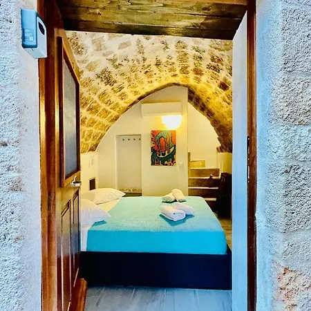 Vecchia Casa Kamara *