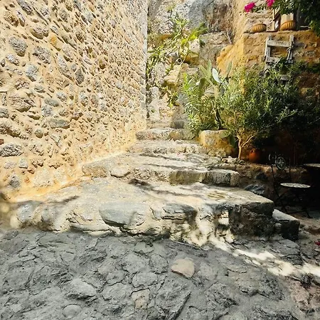 Vecchia Casa Kamara *