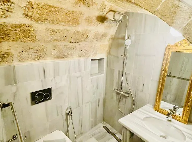 아파트 Vecchia Casa Kamara 모넴바시아