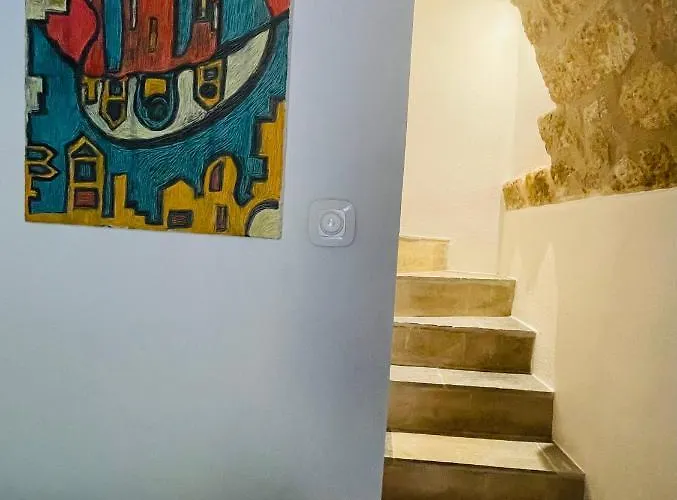 Vecchia Casa Kamara *