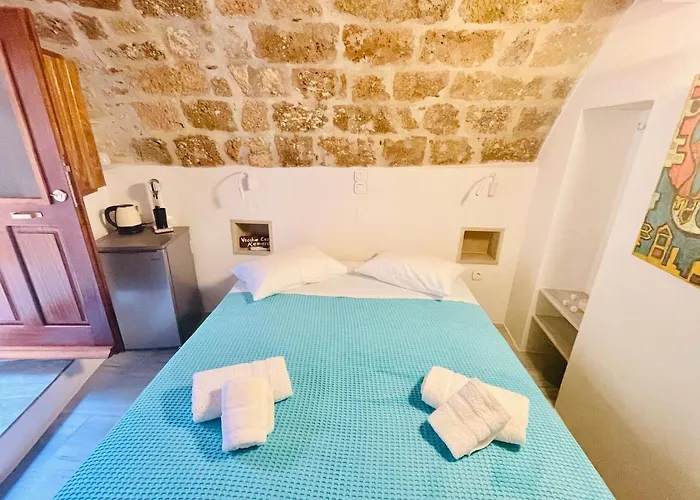 Vecchia Casa Kamara *